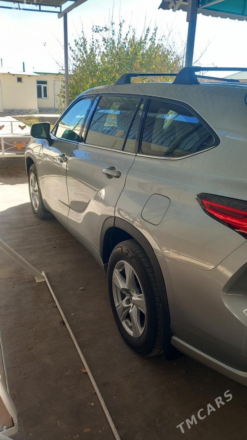 Toyota Highlander 2022 - 490 000 TMT - Daşoguz - img 3