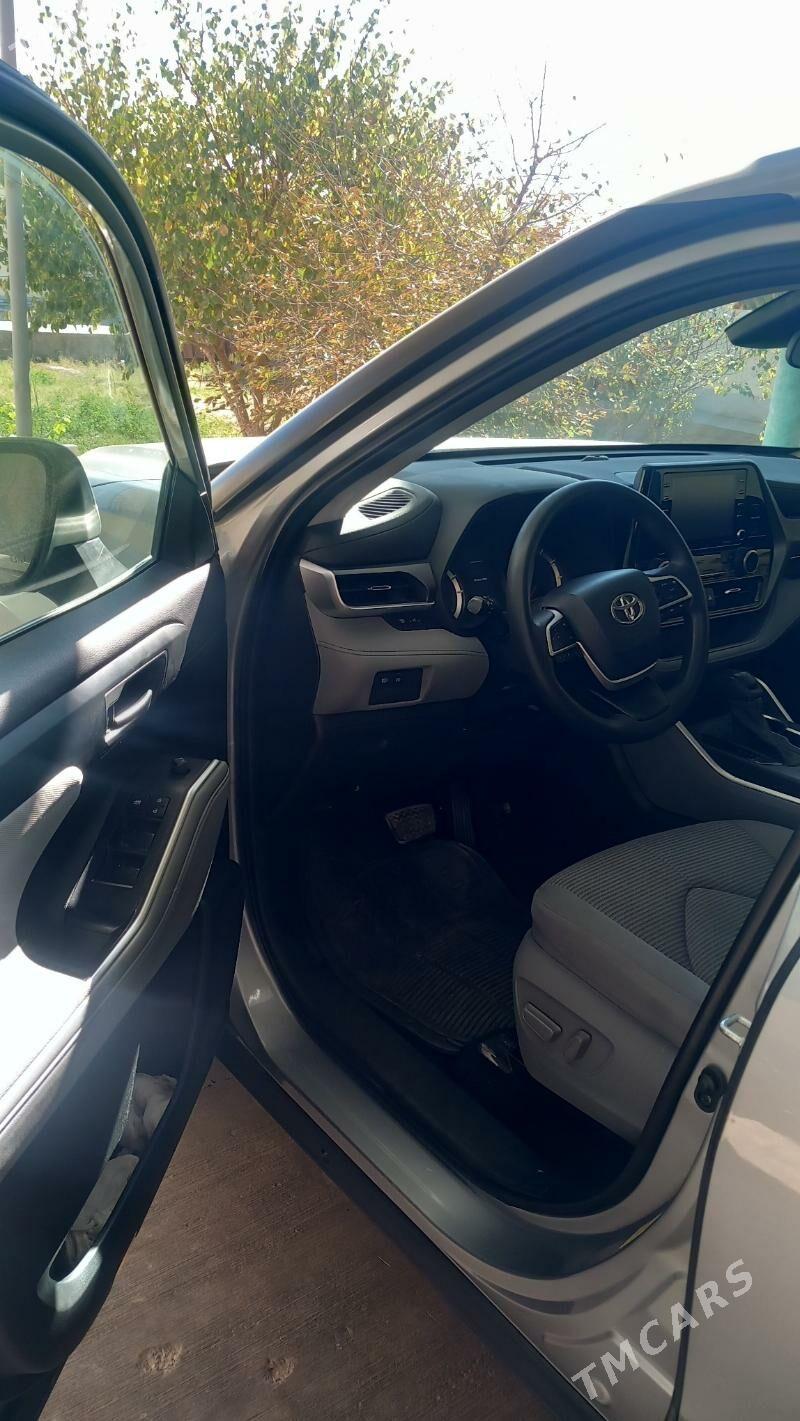 Toyota Highlander 2022 - 490 000 TMT - Daşoguz - img 6