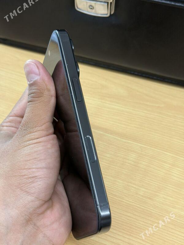 iPhone 16 Pro 97% - Mary - img 3