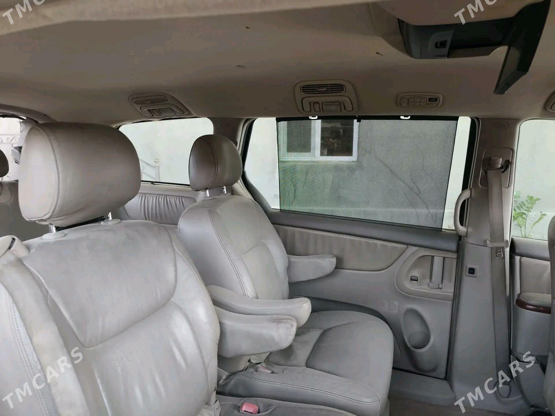 Toyota Sienna 2005 - 125 000 TMT - Мары - img 2