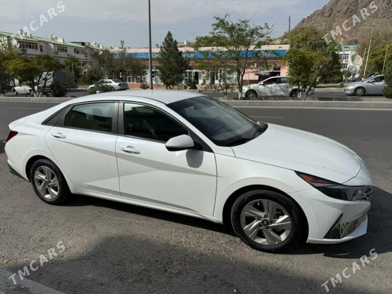 Hyundai Elantra 2022 - 290 000 TMT - Türkmenbaşy - img 2