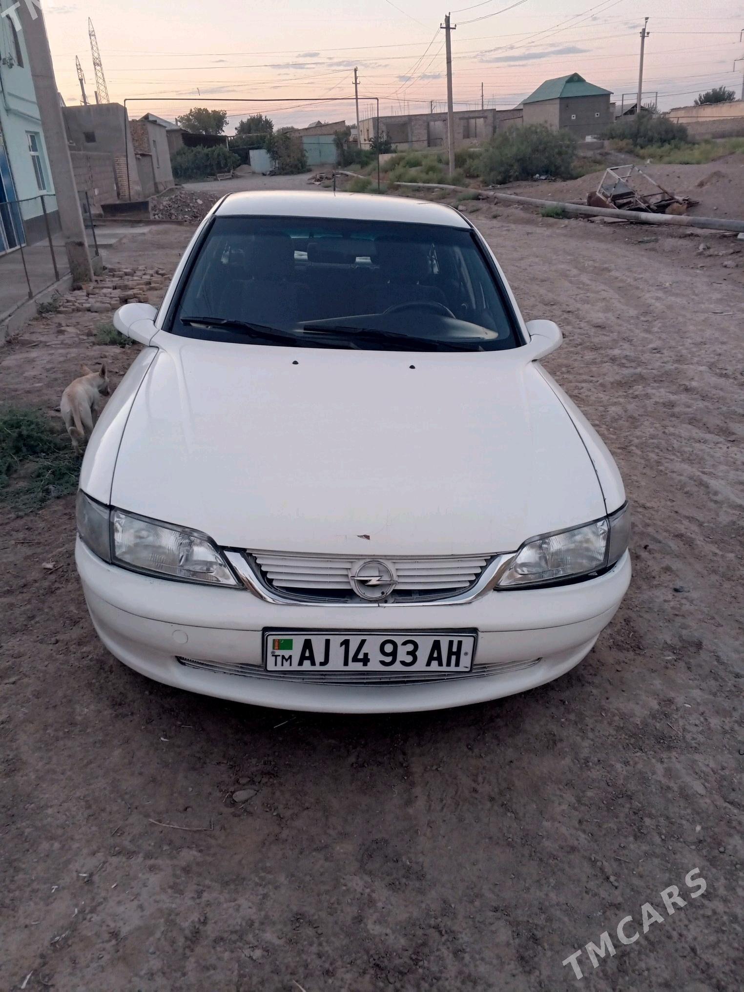 Opel Vectra 1998 - 45 000 TMT - Теджен - img 1