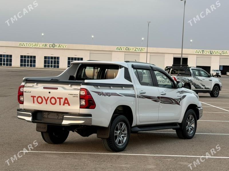 Toyota Hilux 2024 - 668 000 TMT - Ашхабад - img 5