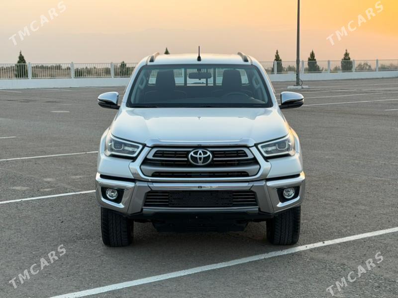 Toyota Hilux 2024 - 668 000 TMT - Ашхабад - img 4