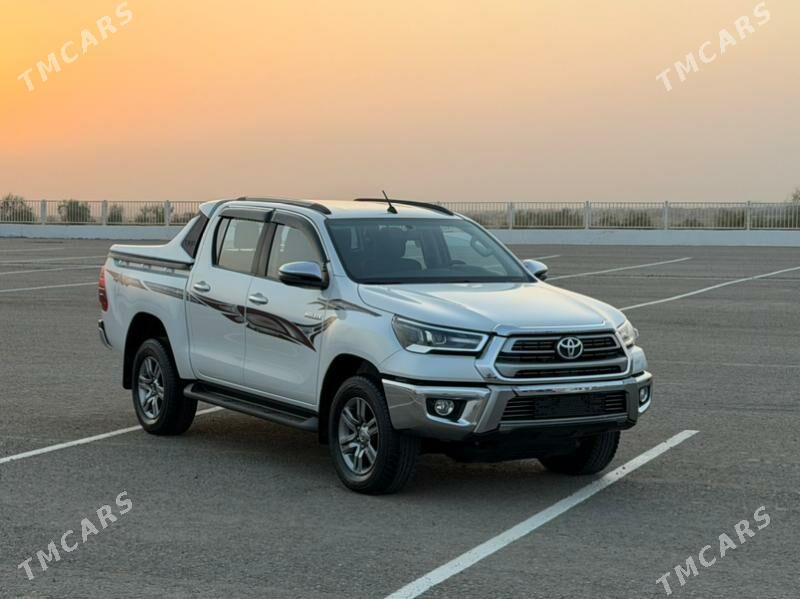 Toyota Hilux 2024 - 668 000 TMT - Ашхабад - img 8