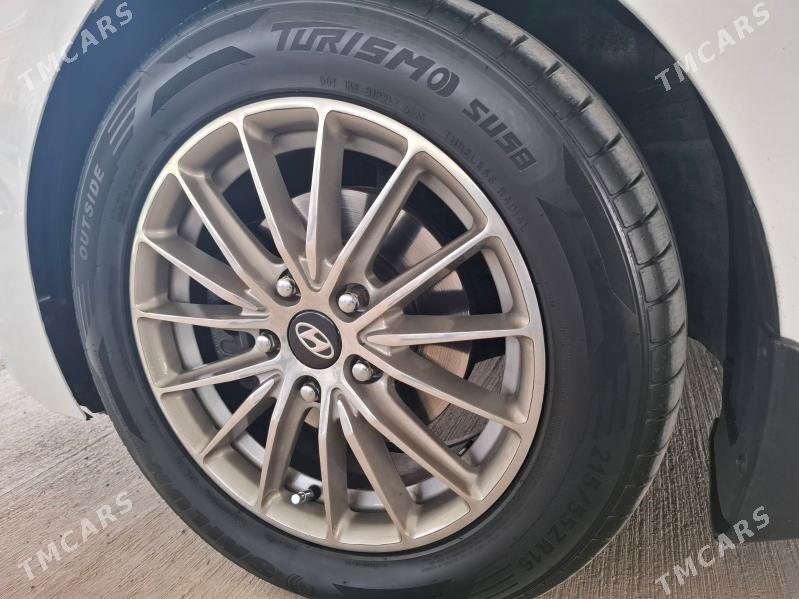 Hyundai Elantra 2020 - 220 000 TMT - Ашхабад - img 8