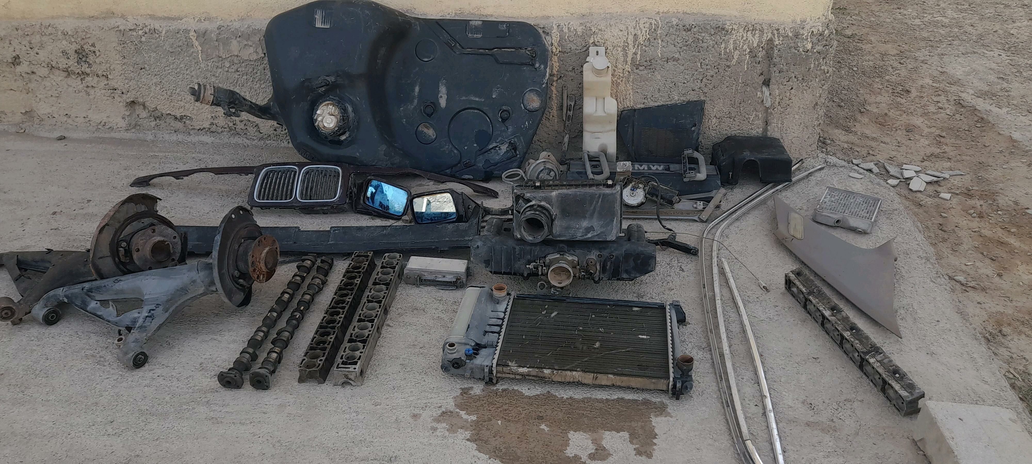 BMW E34 zapçaslary 3 000 TMT - Бузмеин - img 1