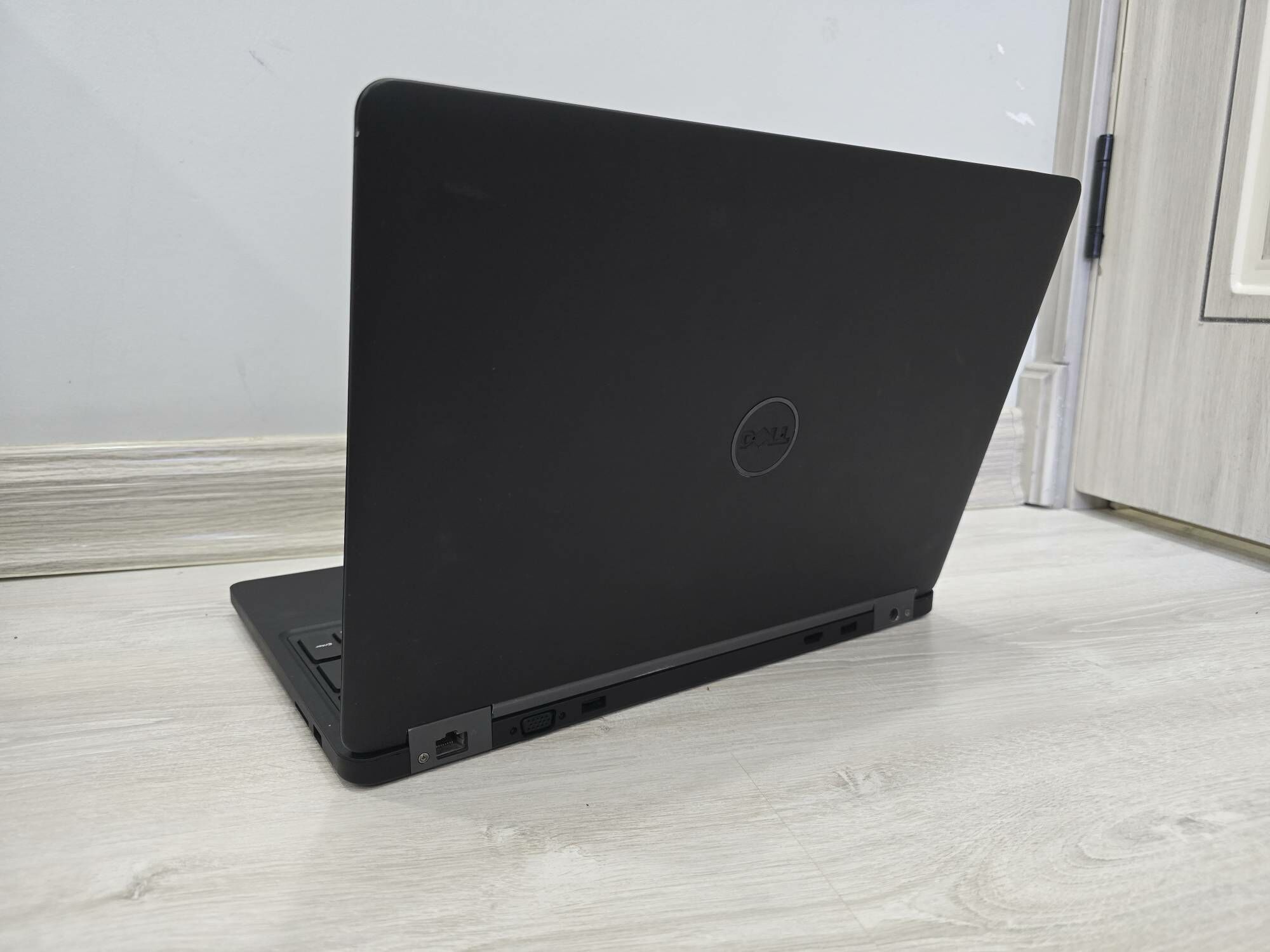 Dell E5550 i7-5 8\256 - Aşgabat - img 2