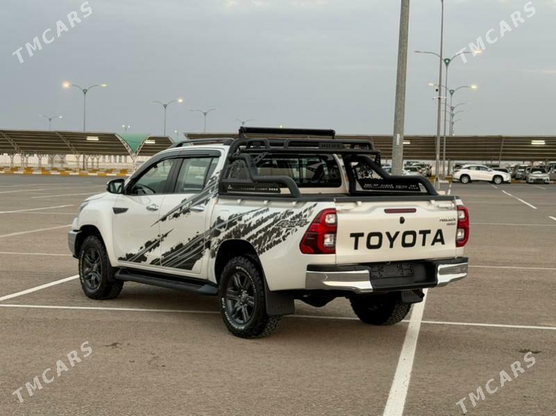 Toyota Hilux 2021 - 668 000 TMT - Ашхабад - img 5
