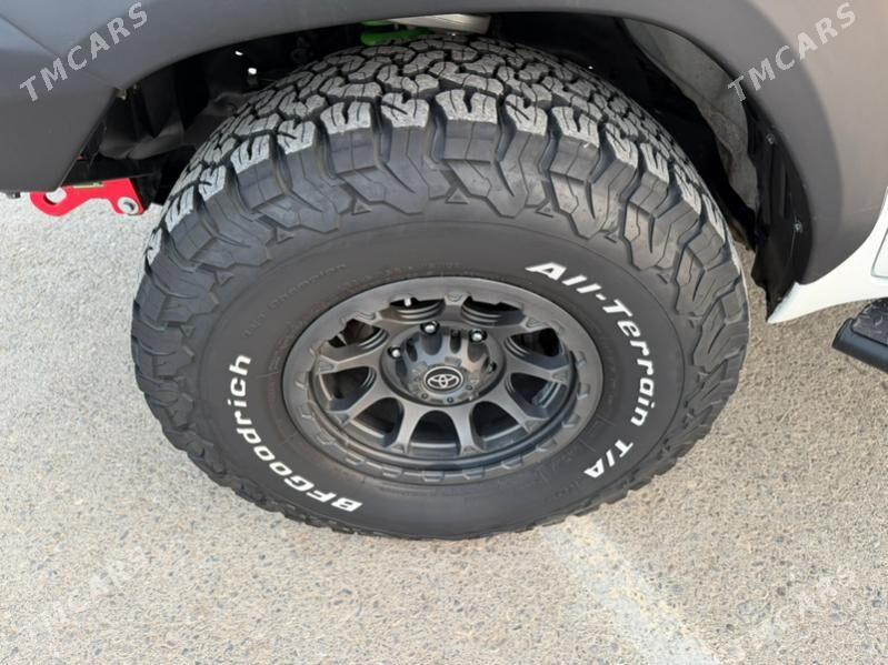 Toyota Hilux 2021 - 665 000 TMT - Ашхабад - img 10