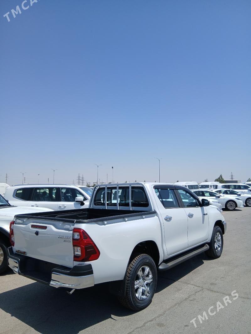Toyota Hilux 2025 - 663 000 TMT - Ашхабад - img 4