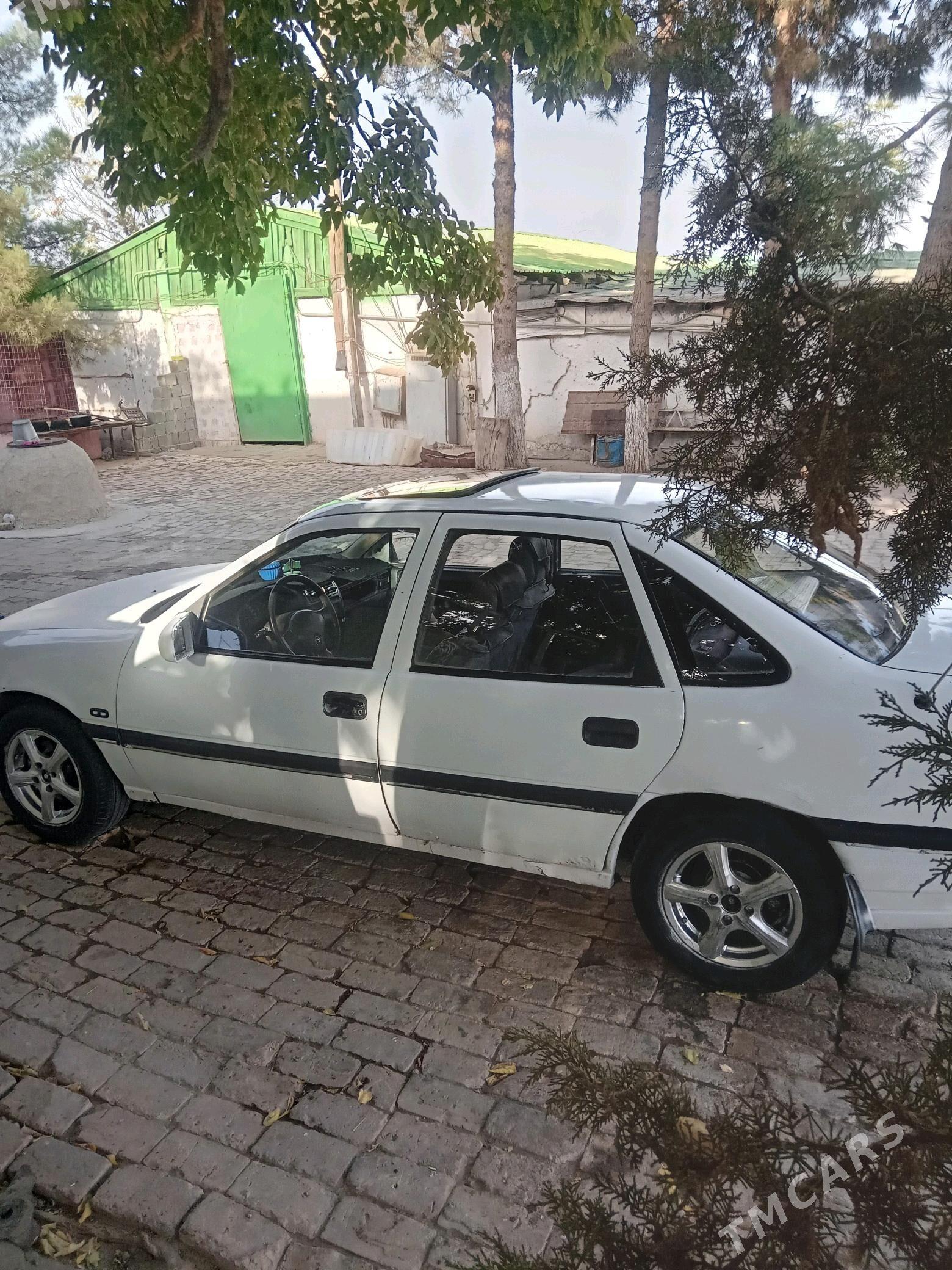 Opel Vectra 1991 - 28 000 TMT - Täze zaman - img 6