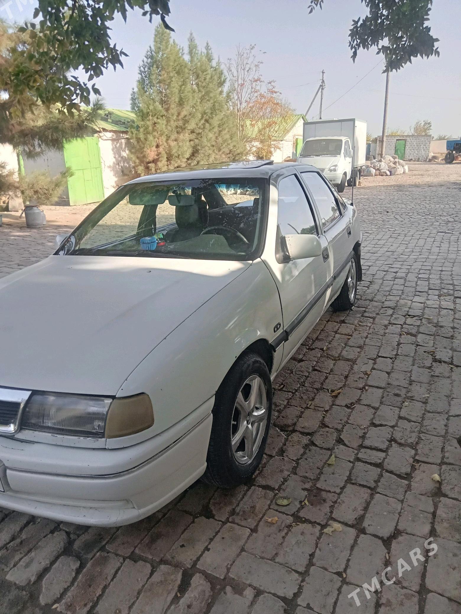 Opel Vectra 1991 - 28 000 TMT - Täze zaman - img 4
