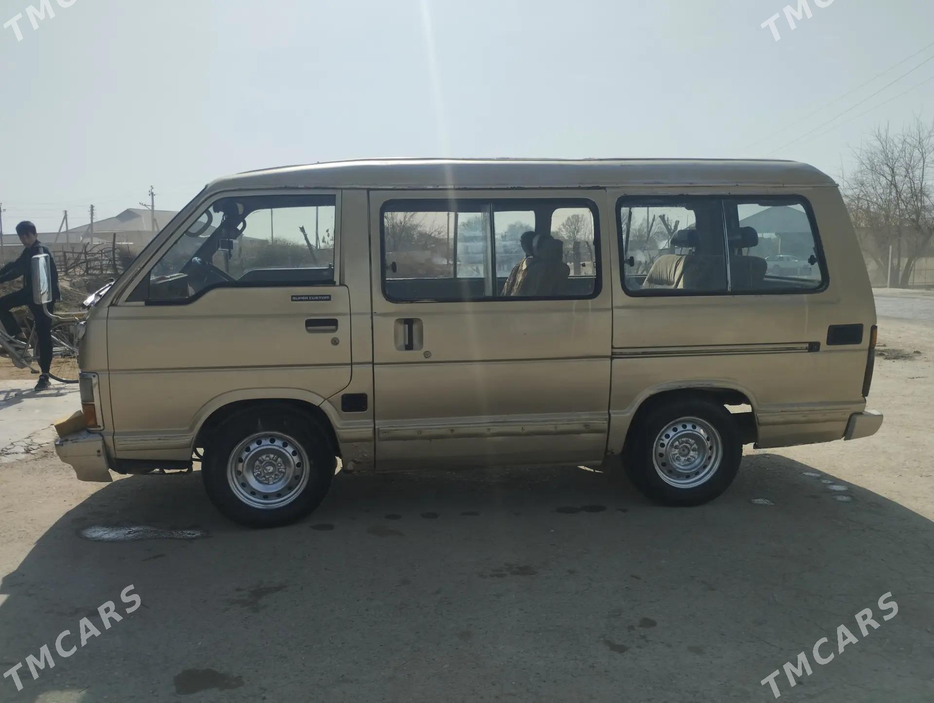 Toyota Hiace 1987 - 30 000 TMT - Sakarçäge - img 4