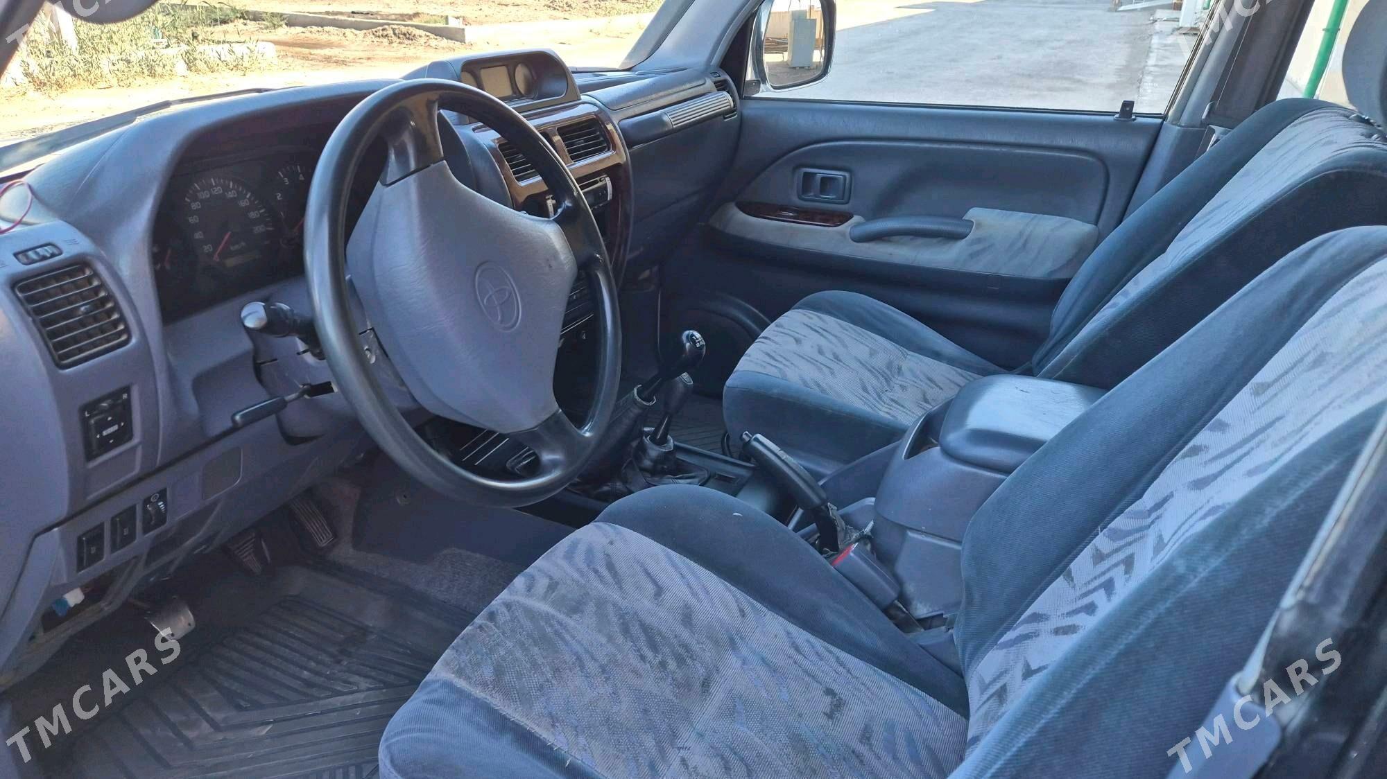 Toyota Land Cruiser Prado 2000 - 175 000 TMT - Дашогуз - img 5