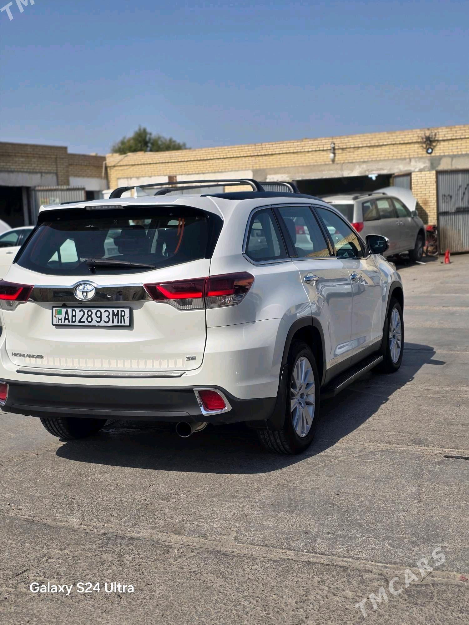 Toyota Highlander 2019 - 400 000 TMT - Мары - img 4