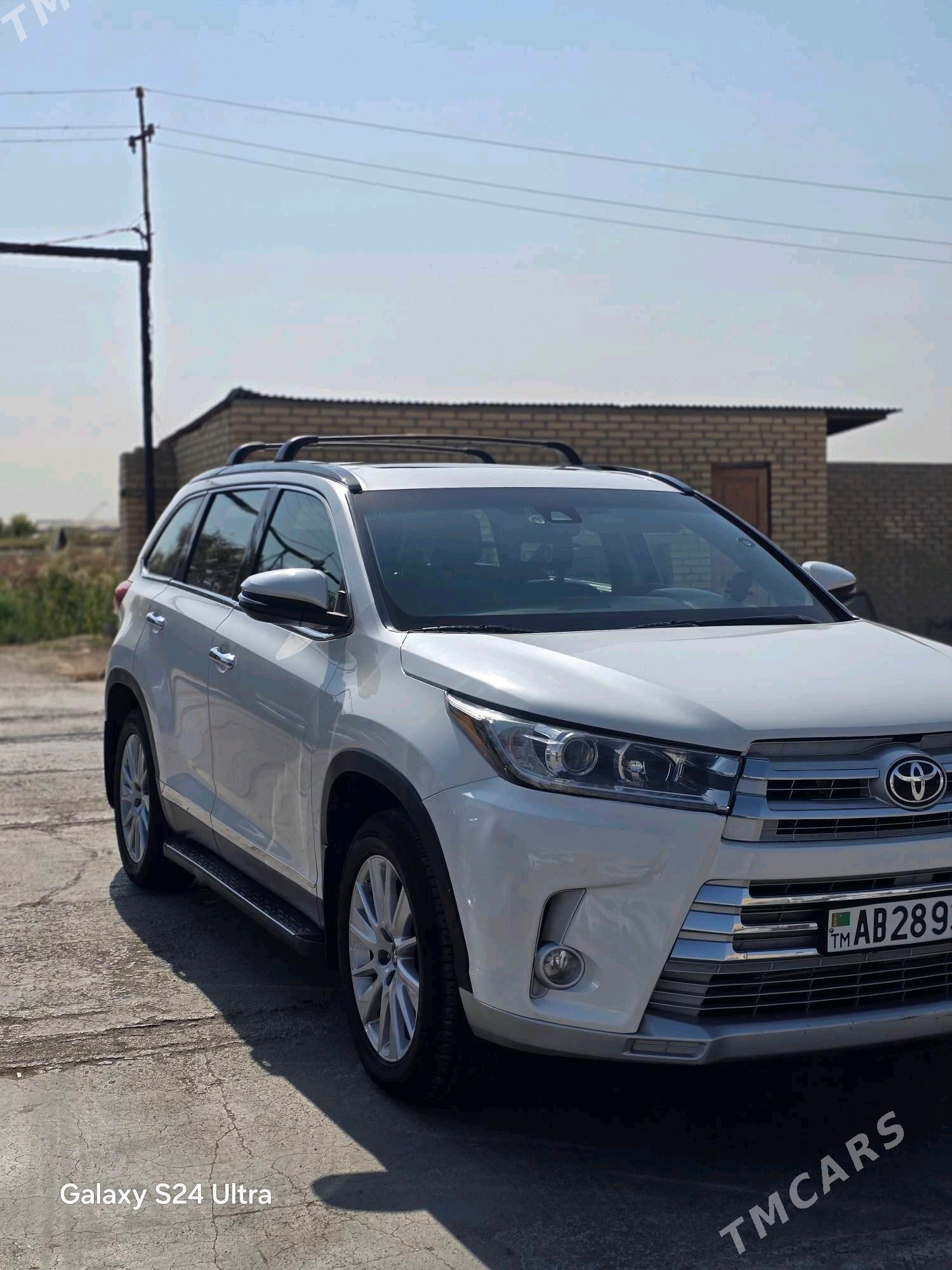 Toyota Highlander 2019 - 400 000 TMT - Мары - img 3