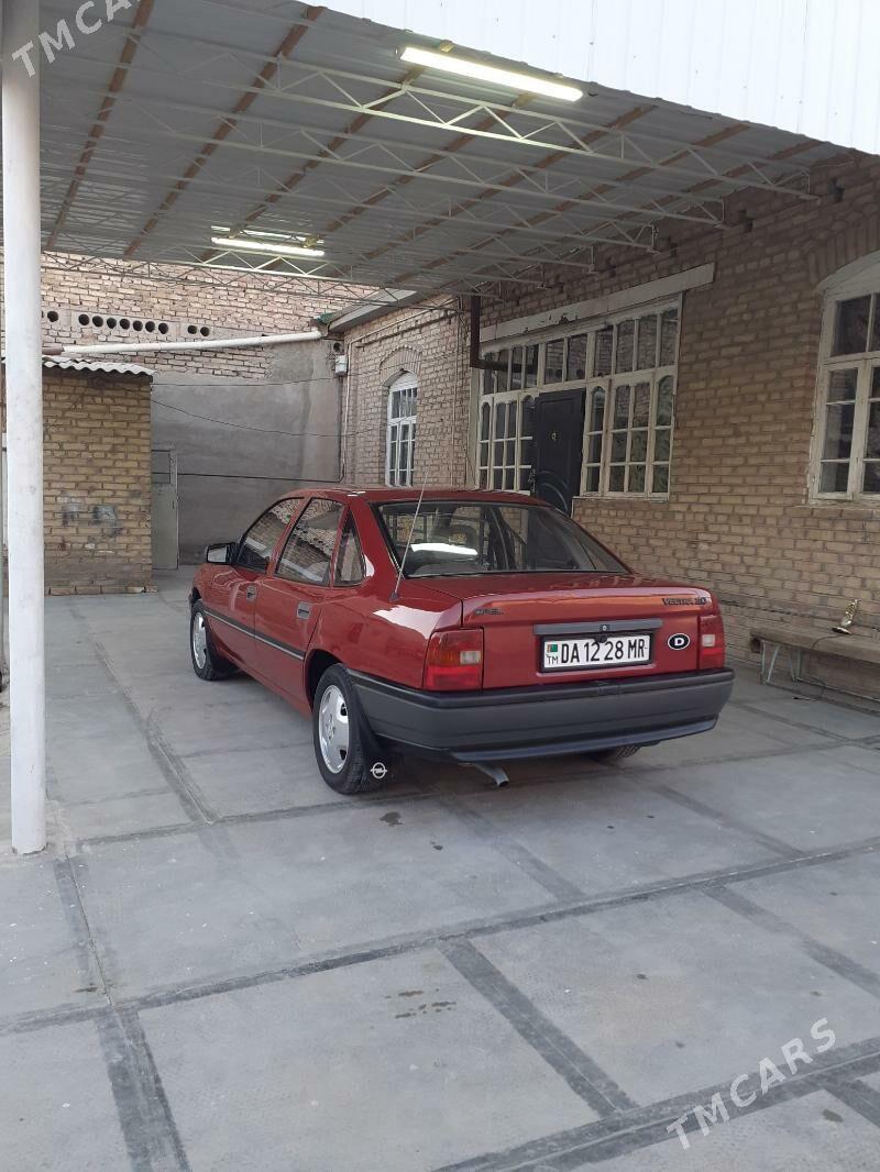 Opel Vectra 1990 - 48 000 TMT - Мары - img 4