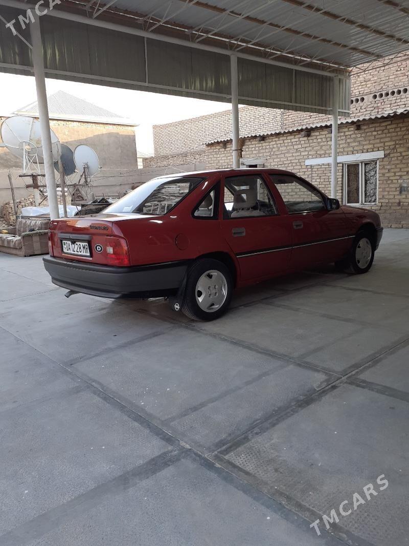 Opel Vectra 1990 - 48 000 TMT - Мары - img 8