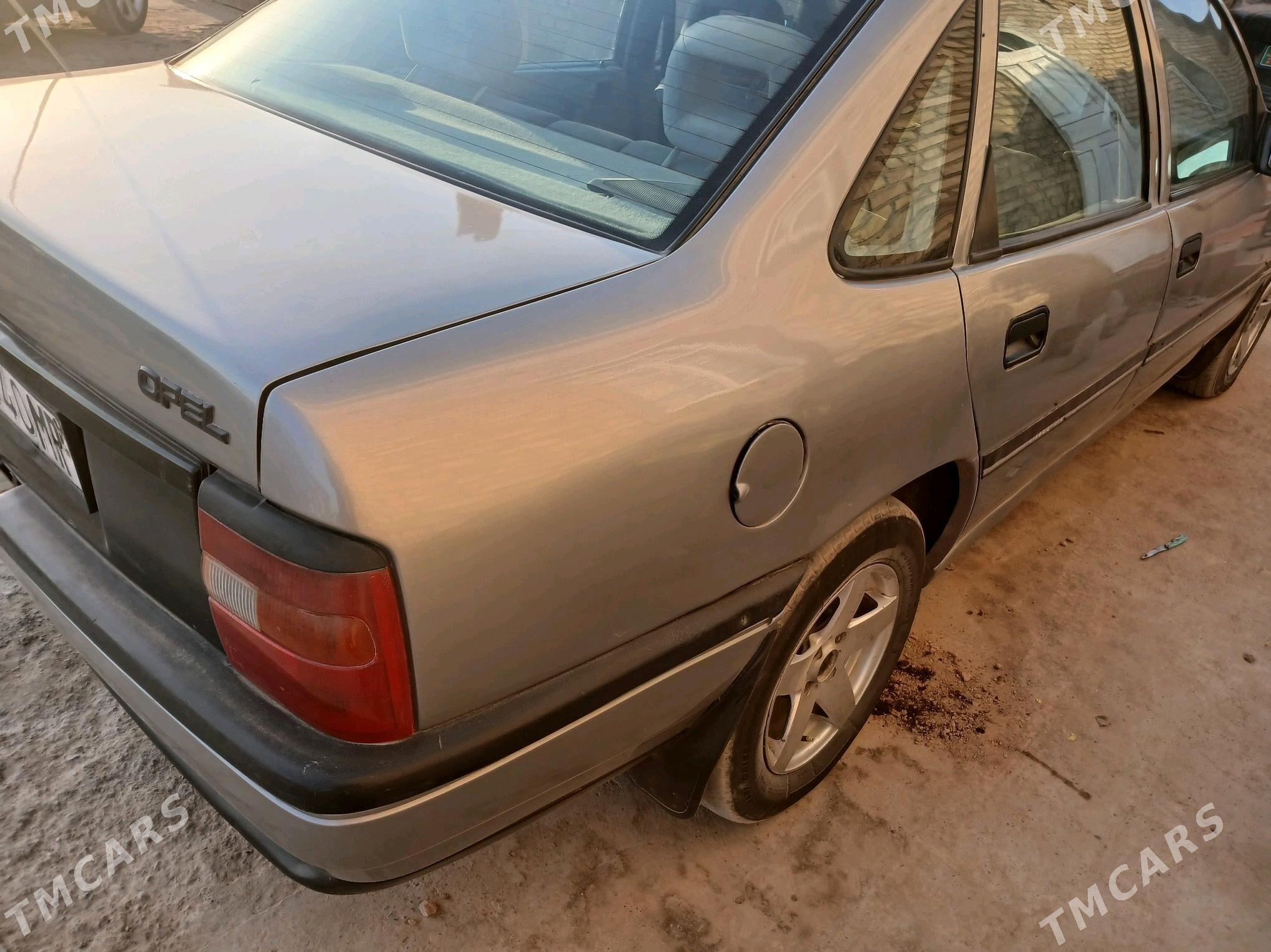 Opel Vectra 1990 - 26 000 TMT - Байрамали - img 5