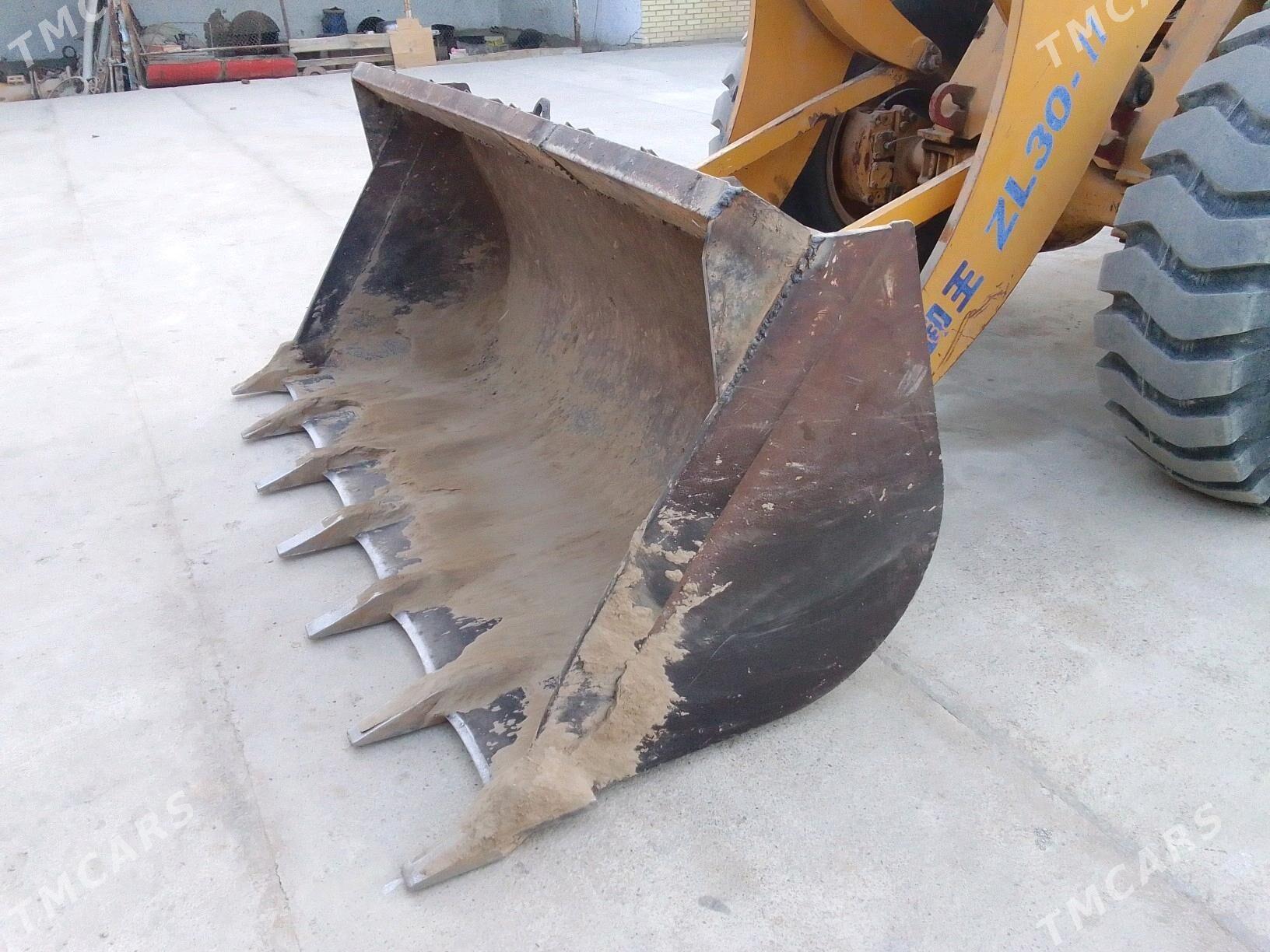 XCMG LW300F 2010 - 280 000 TMT - Мары - img 4