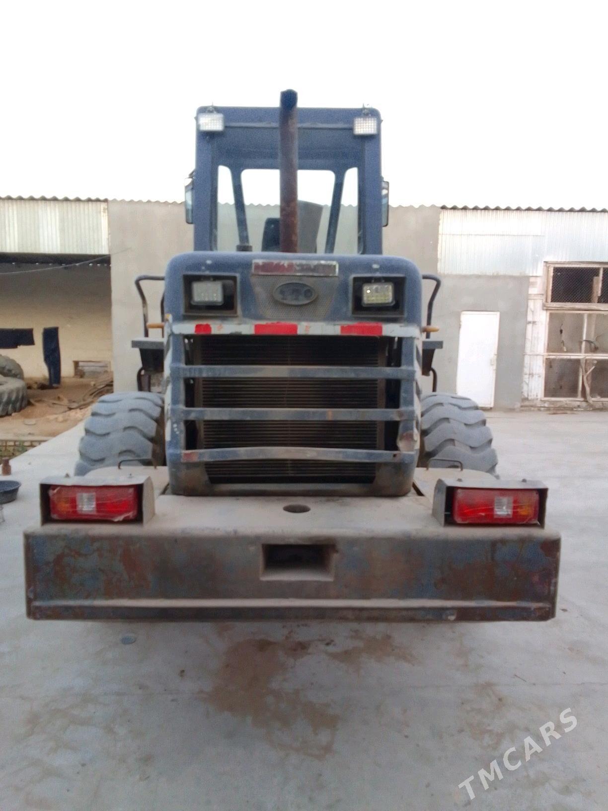 XCMG LW300F 2010 - 280 000 TMT - Мары - img 3