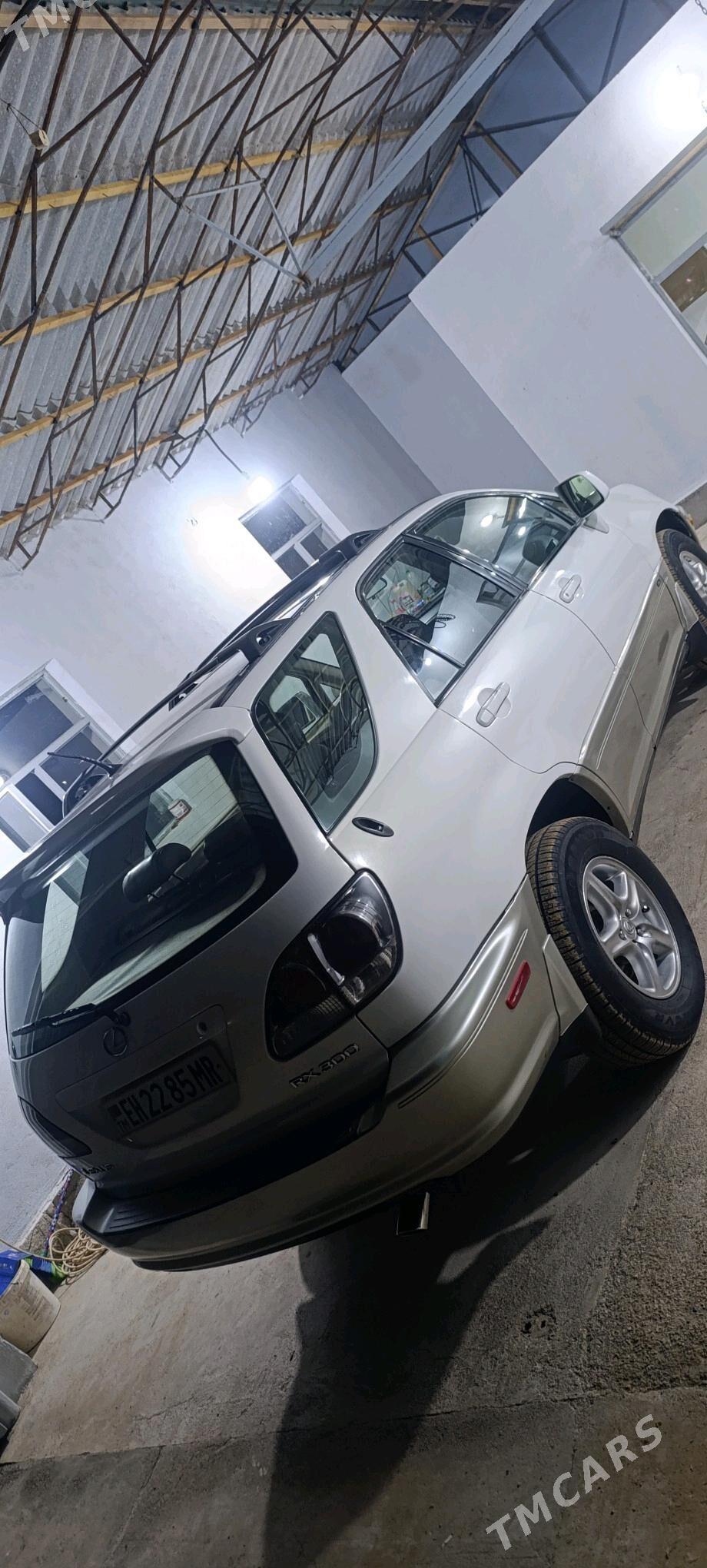 Lexus RX 300 2001 - 190 000 TMT - Мары - img 3