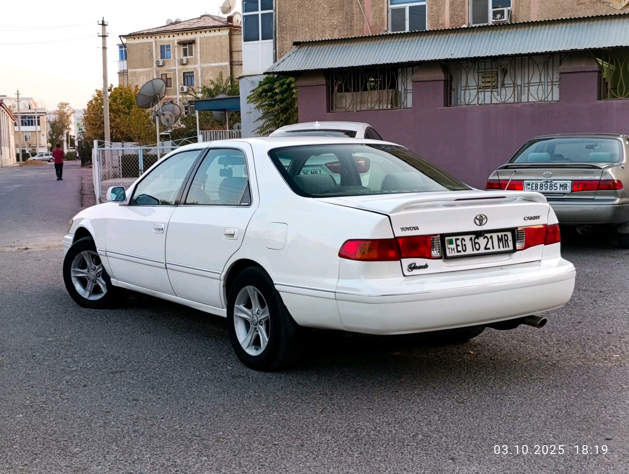 Toyota Camry 1999 - 122 000 TMT - Мары - img 4