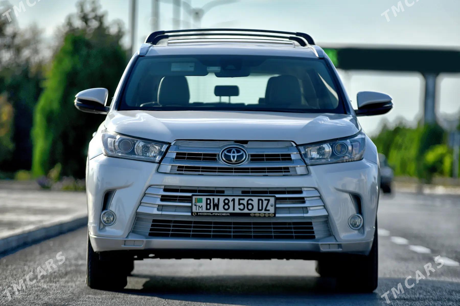 Toyota Highlander 2019 - 500 000 TMT - Дашогуз - img 3
