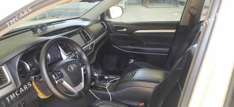 Toyota Highlander 2015 - 390 000 TMT - Теджен - img 4