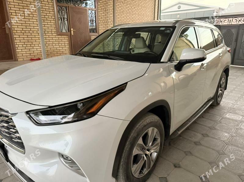 Toyota Highlander 2022 - 550 000 TMT - Мары - img 3