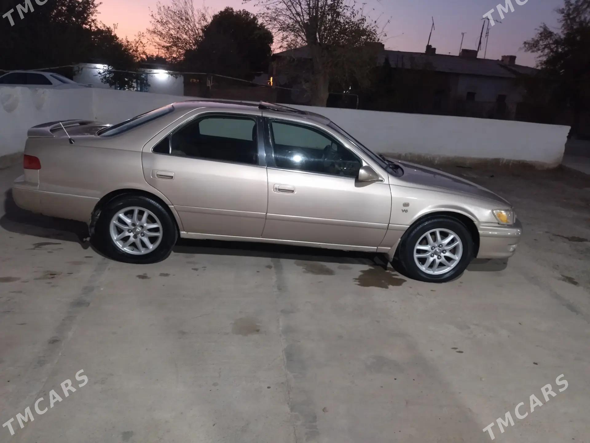 Toyota Camry 2001 - 134 000 TMT - Kerki - img 1