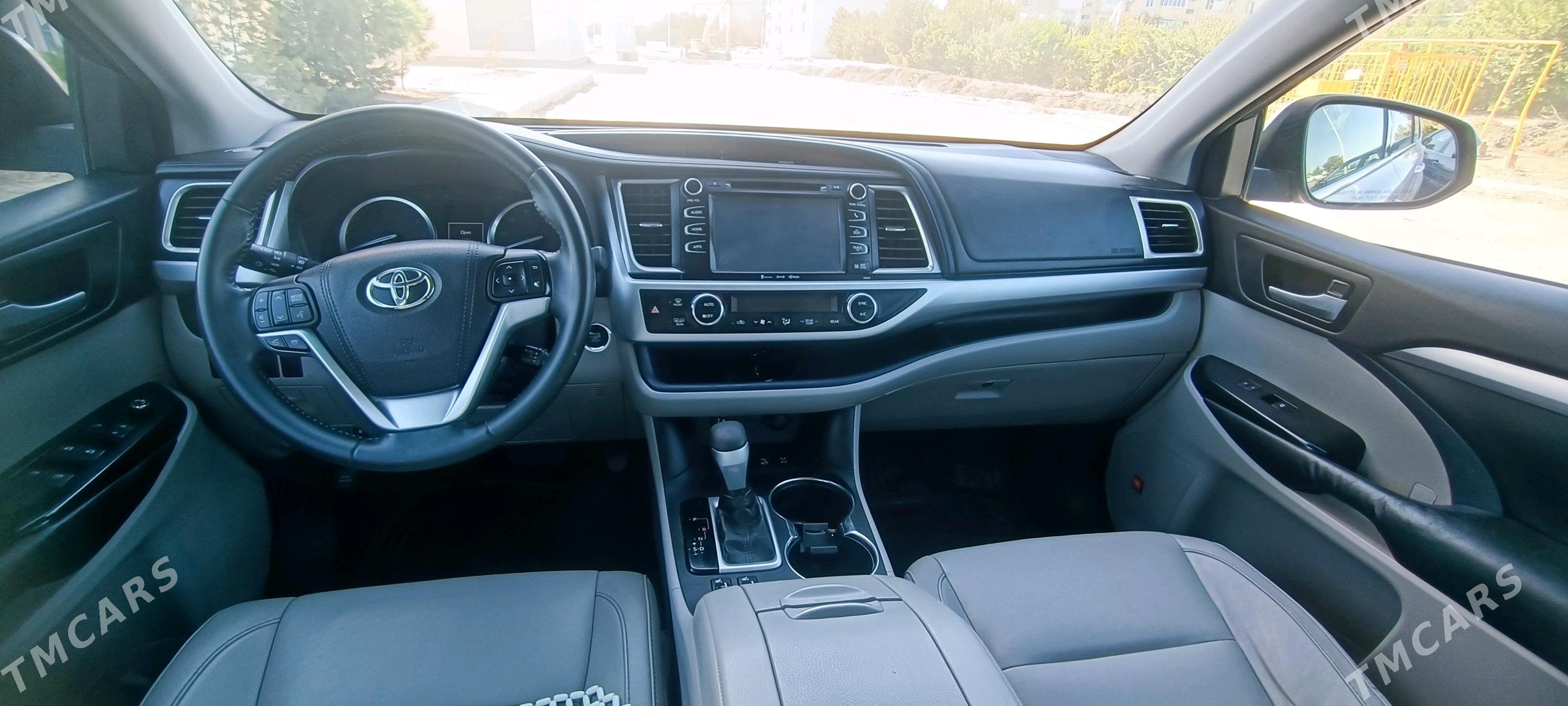 Toyota Highlander 2017 - 450 000 TMT - Туркменабат - img 2