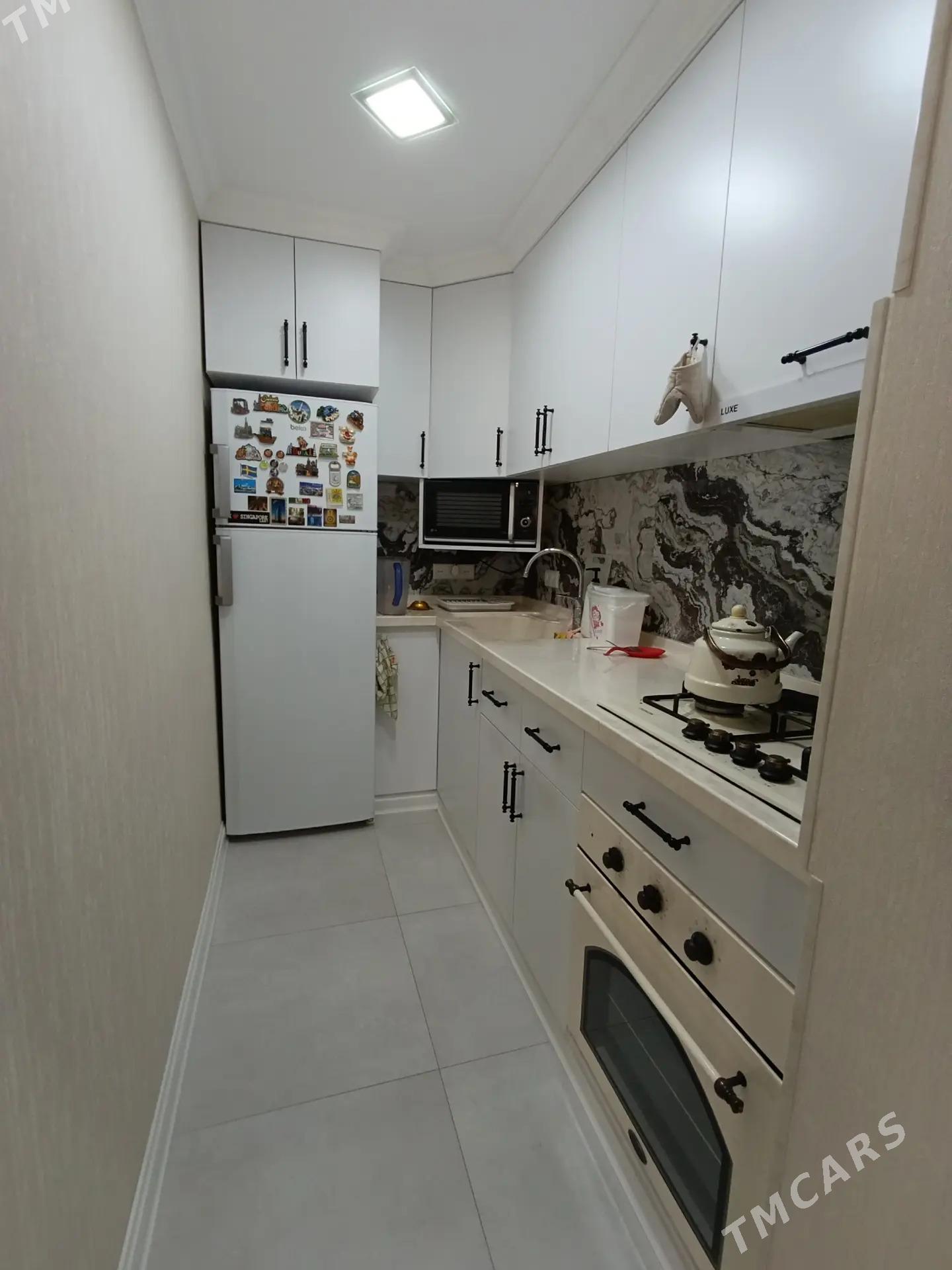 ПРОДАЖА КВАРТИРЫ 30 МИК - Aşgabat - img 4