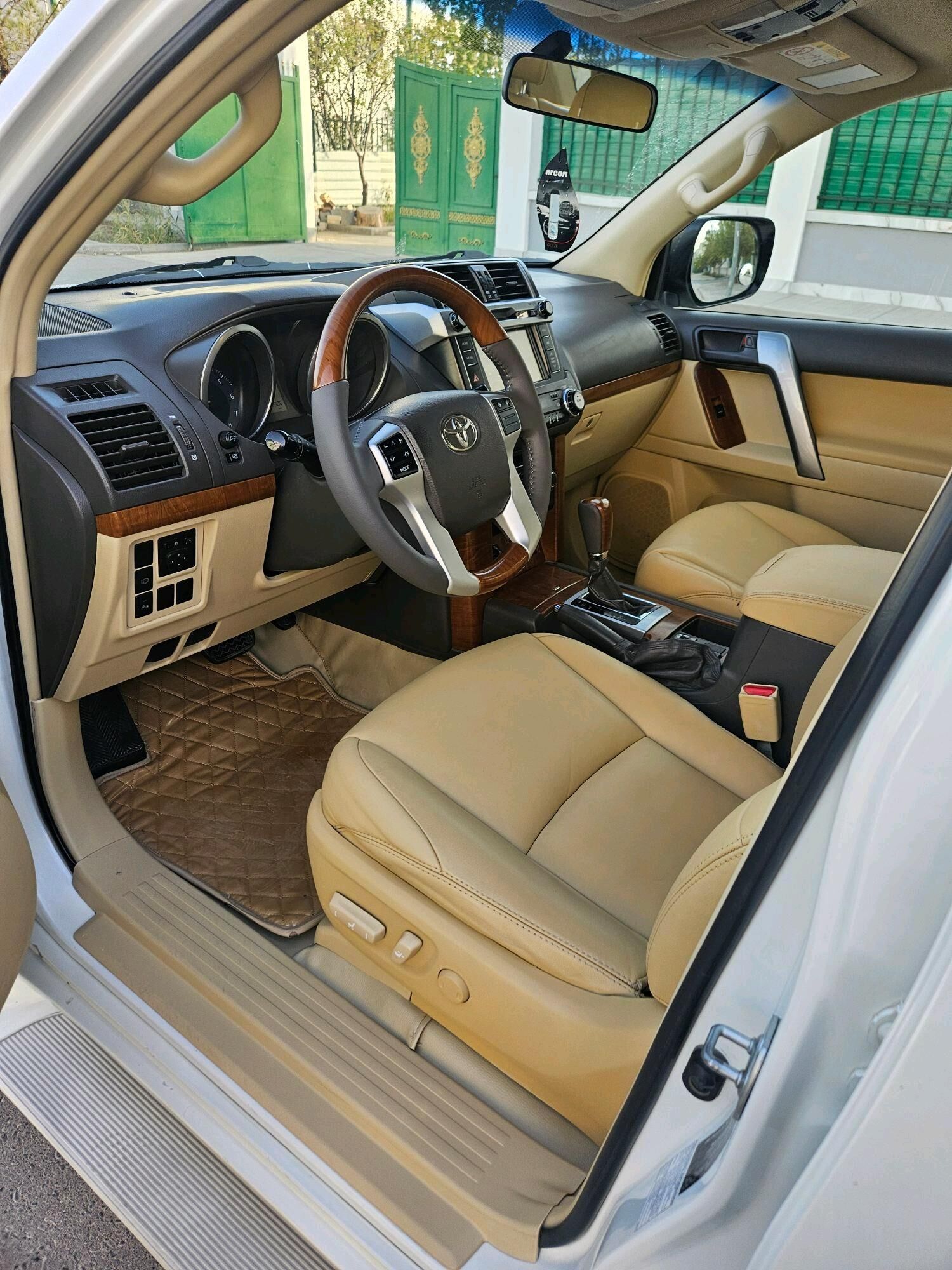 Toyota Land Cruiser Prado 2016 - 690 000 TMT - Aşgabat - img 9