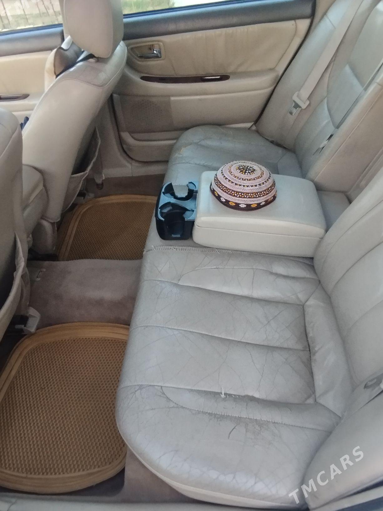 Toyota Avalon 2000 - 200 000 TMT - Mary - img 3