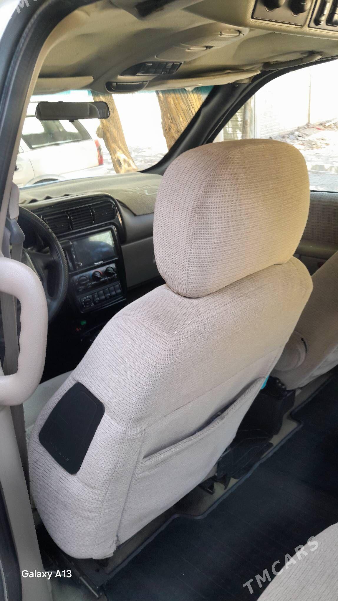 Toyota Sienna 2000 - 85 000 TMT - Мары - img 6