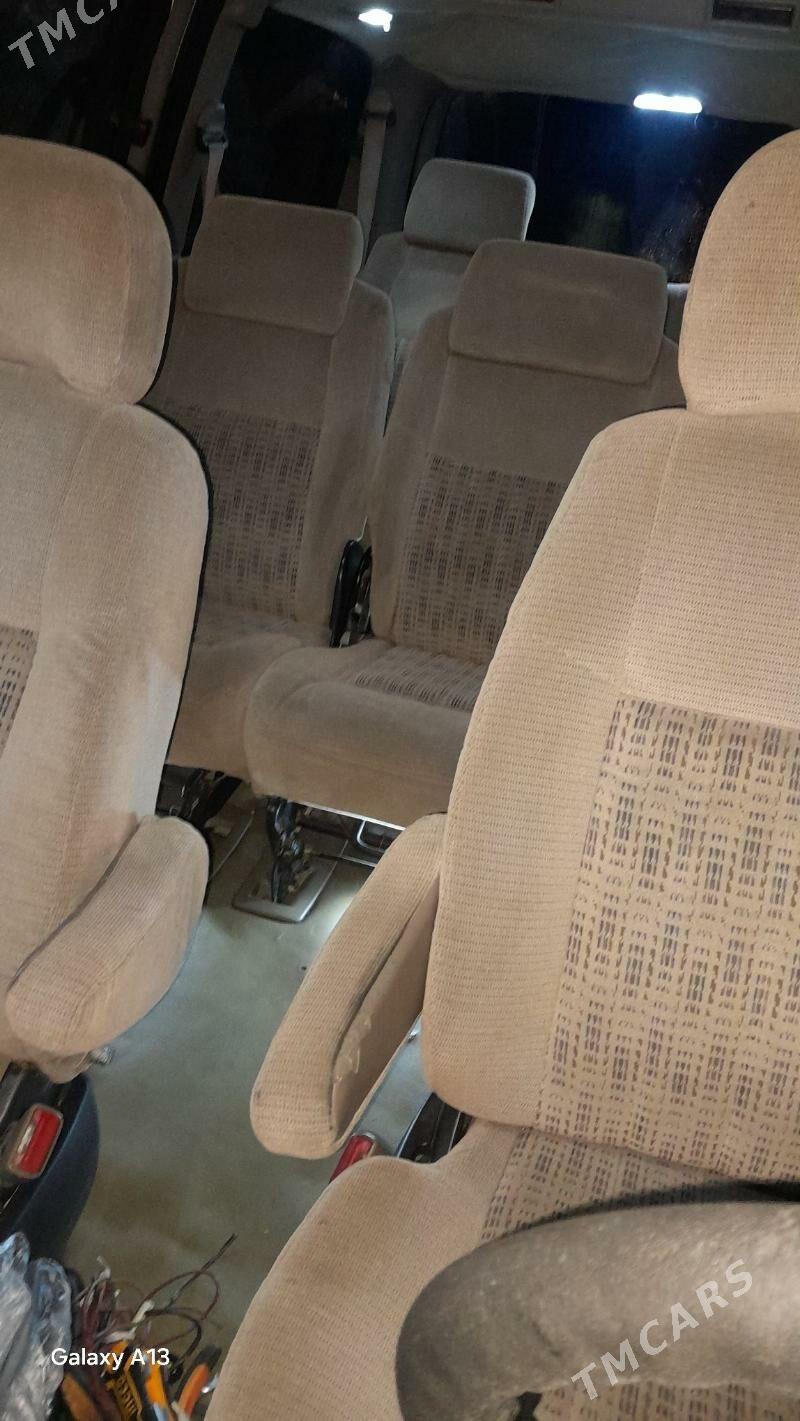 Toyota Sienna 2000 - 85 000 TMT - Мары - img 9