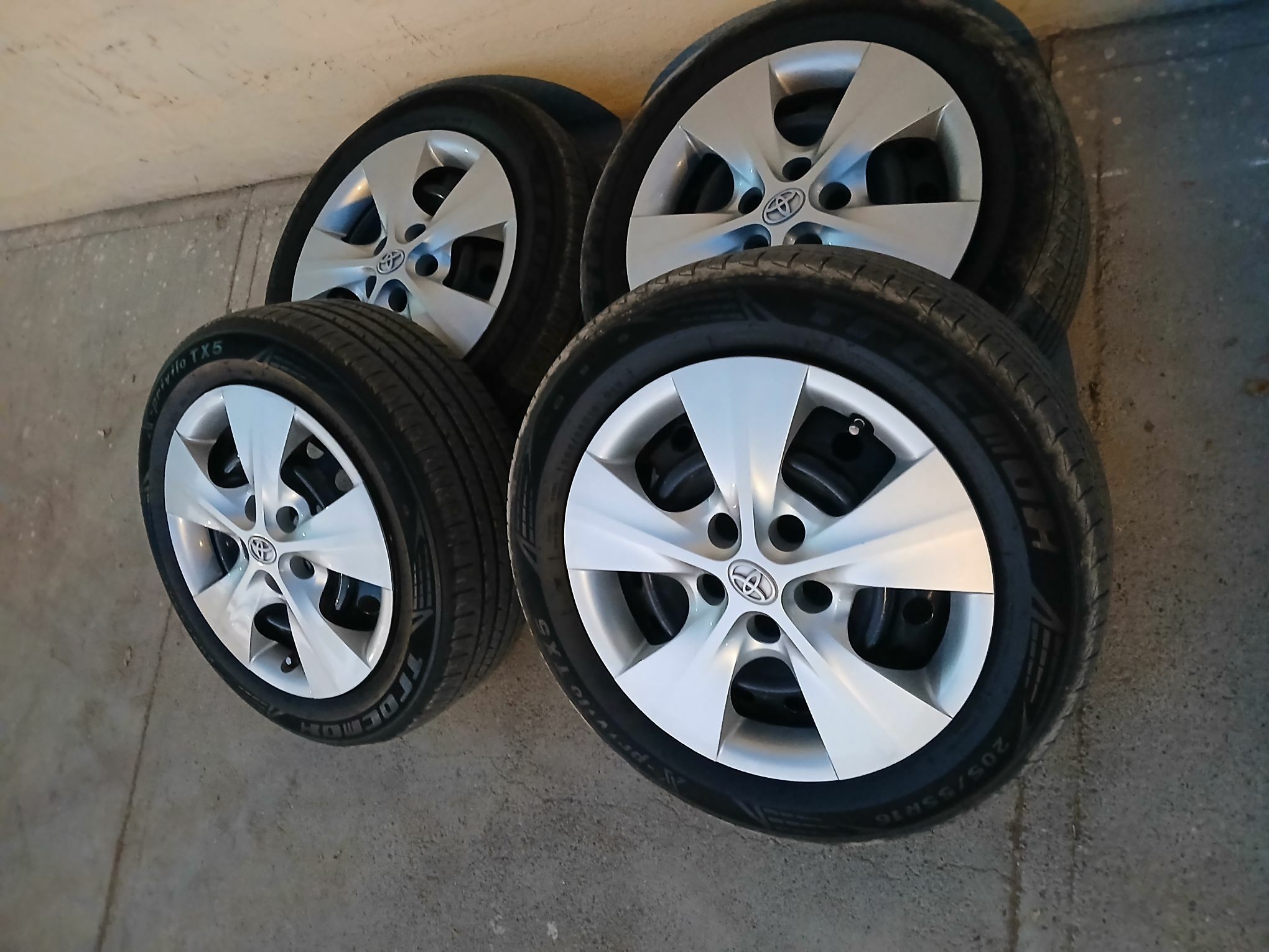 corolla radnoy r16 1 900 TMT - Багир - img 3