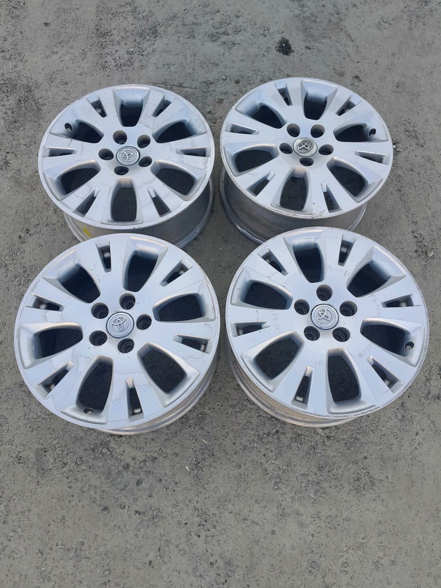 Toyota Avalon diska 17 lik 2 500 TMT - Дашогуз - img 4