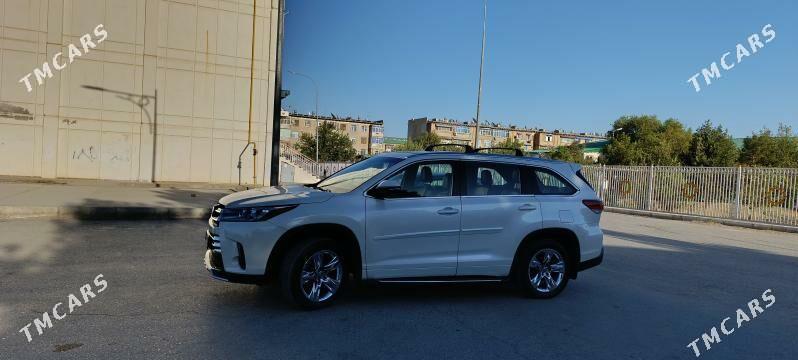 Toyota Highlander 2019 - 475 000 TMT - Туркменабат - img 9