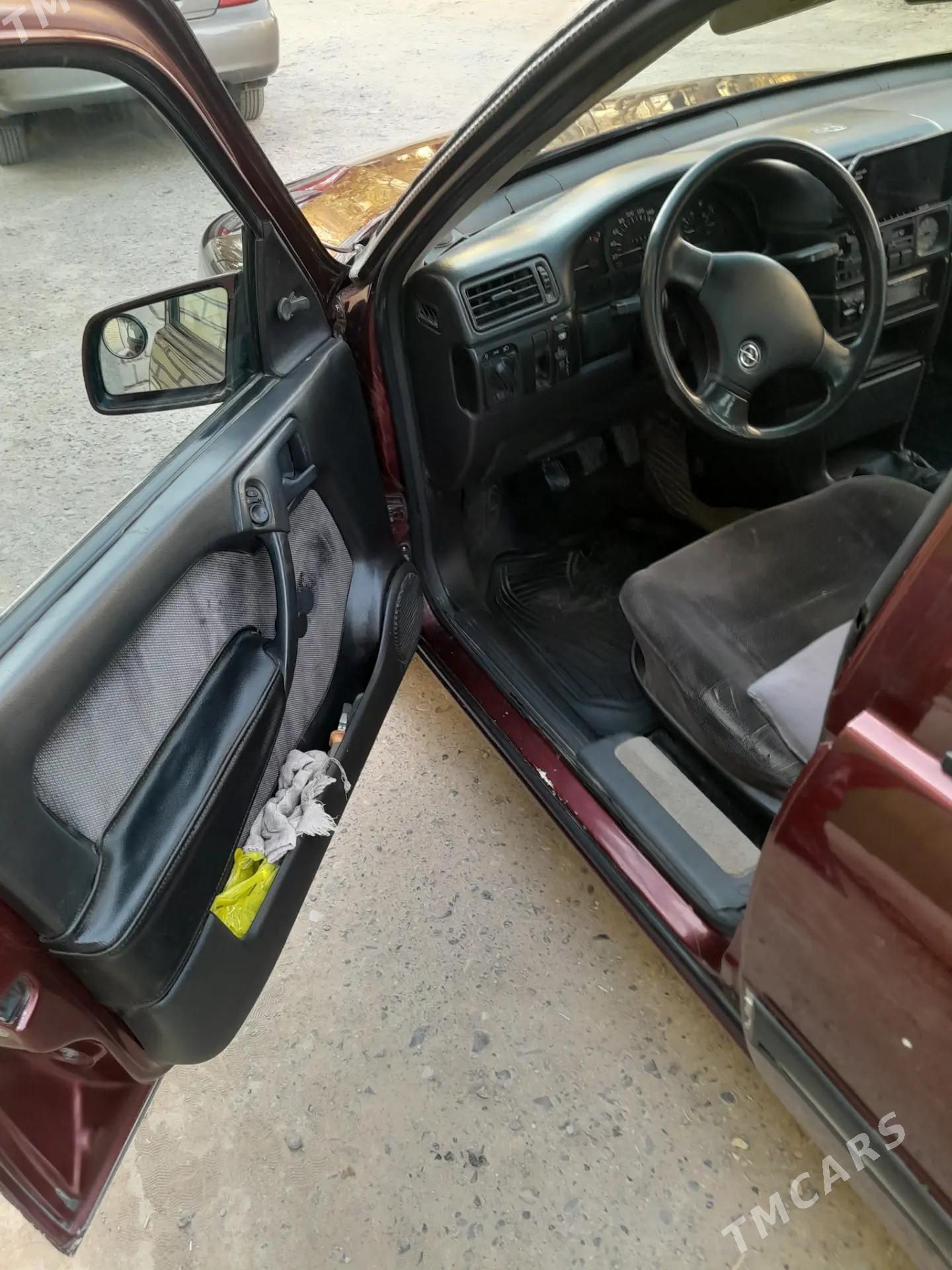 Opel Vectra 1990 - 40 000 TMT - Векильбазар - img 2