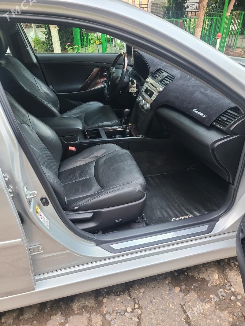 Toyota Camry 2010 - 240 000 TMT - Мары - img 4