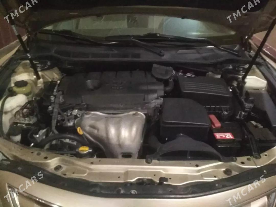 Toyota Camry 2011 - 200 000 TMT - Мары - img 2