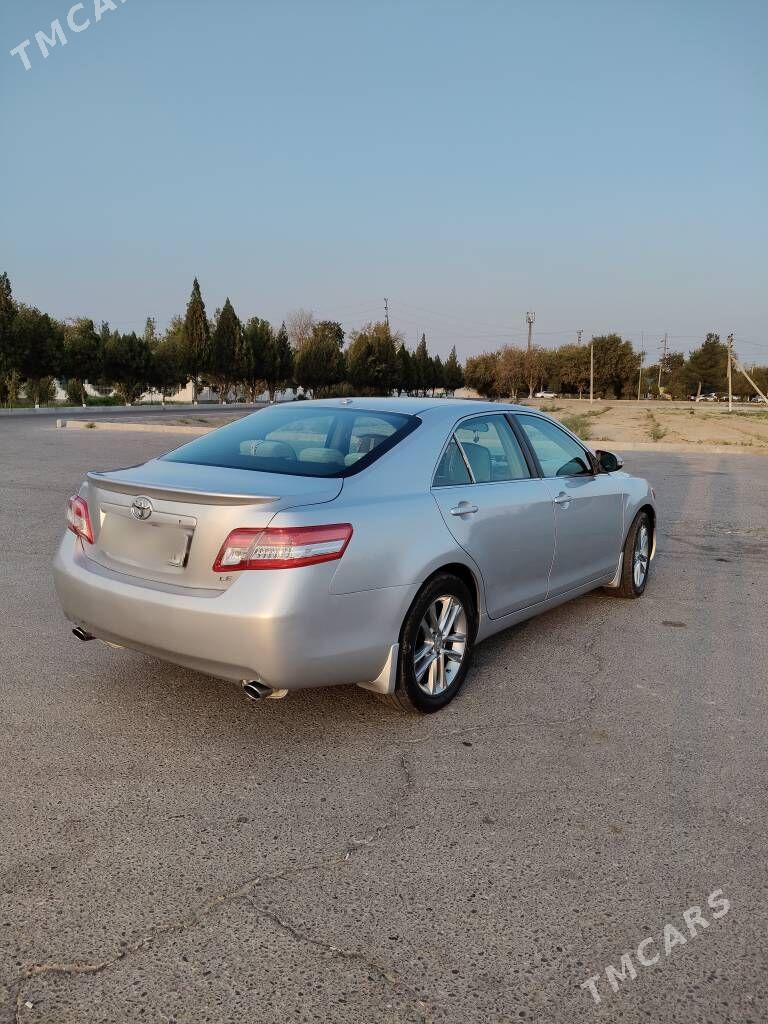 Toyota Camry 2010 - 196 000 TMT - Байрамали - img 3