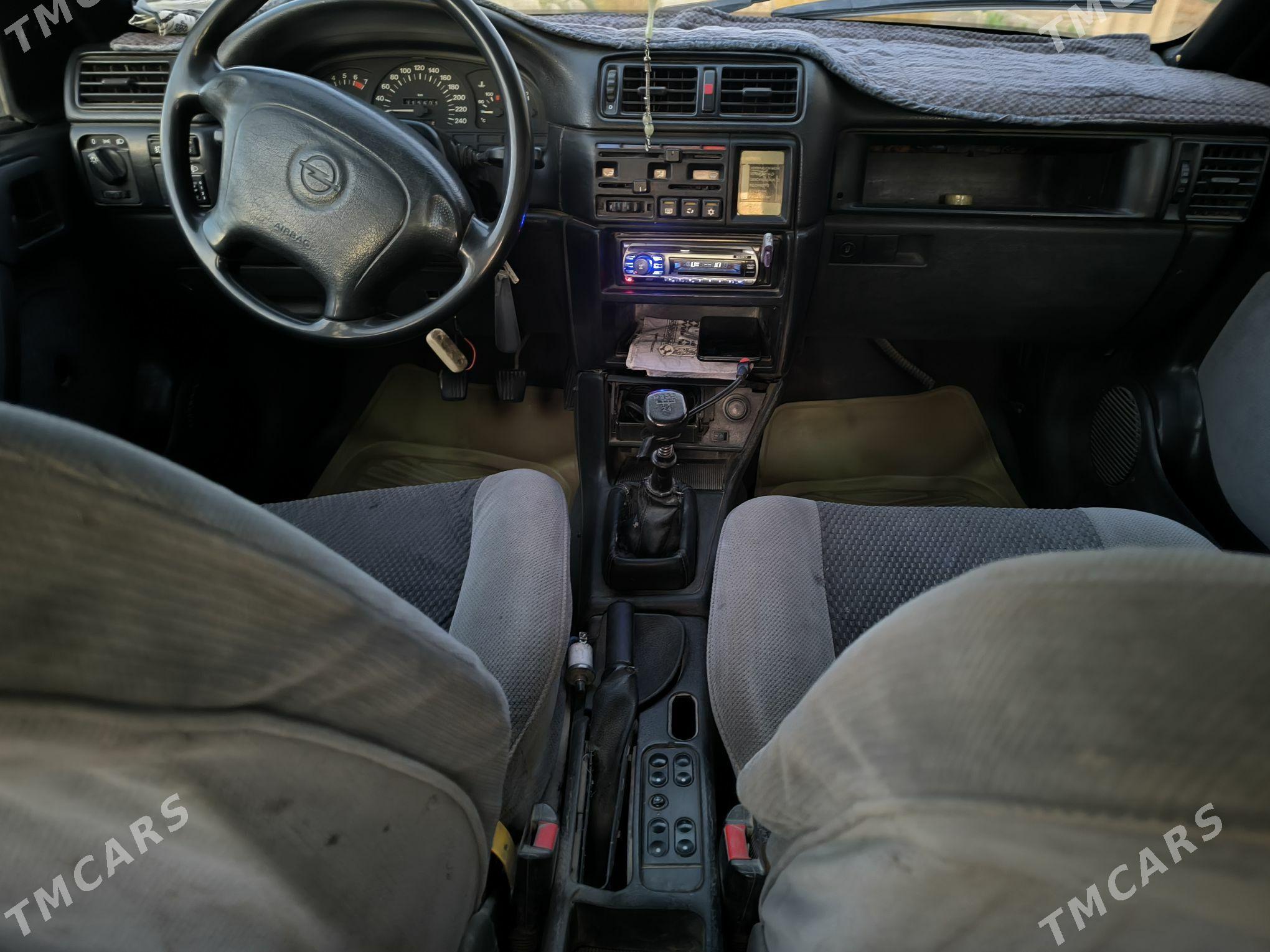 Opel Vectra 1994 - 26 000 TMT - Шабатский этрап - img 5