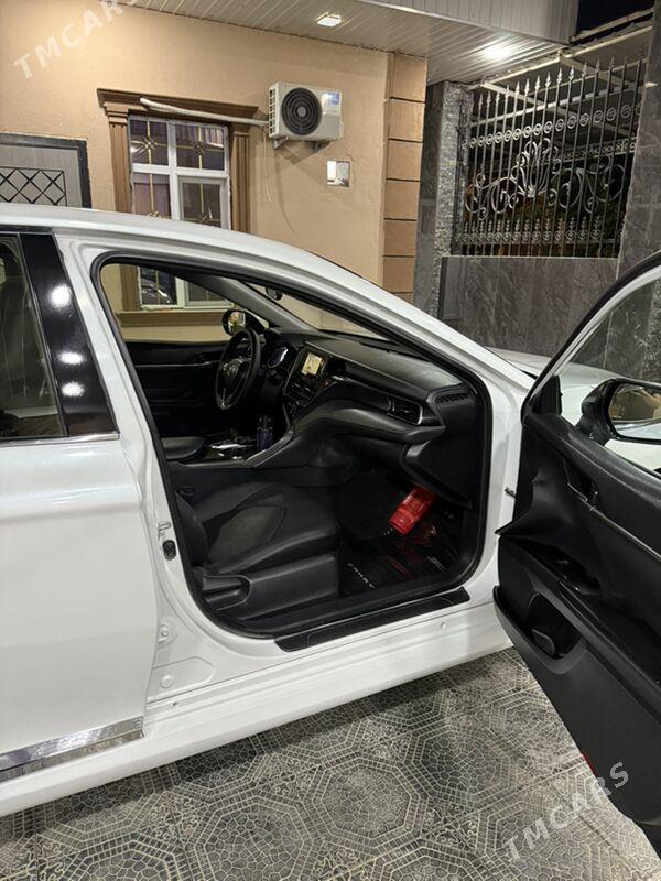 Toyota Camry 2022 - 258 000 TMT - Aşgabat - img 8