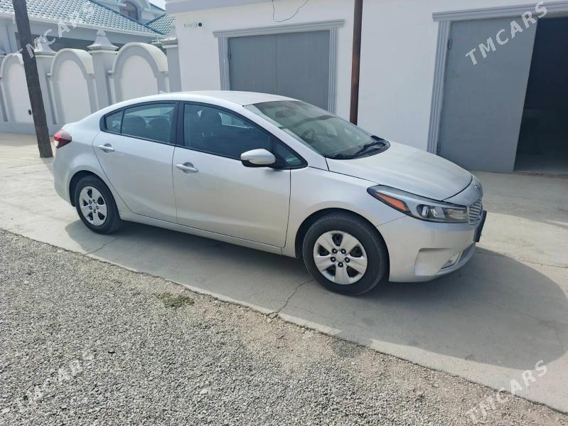 Kia Forte 2017 - 190 000 TMT - Балканабат - img 4
