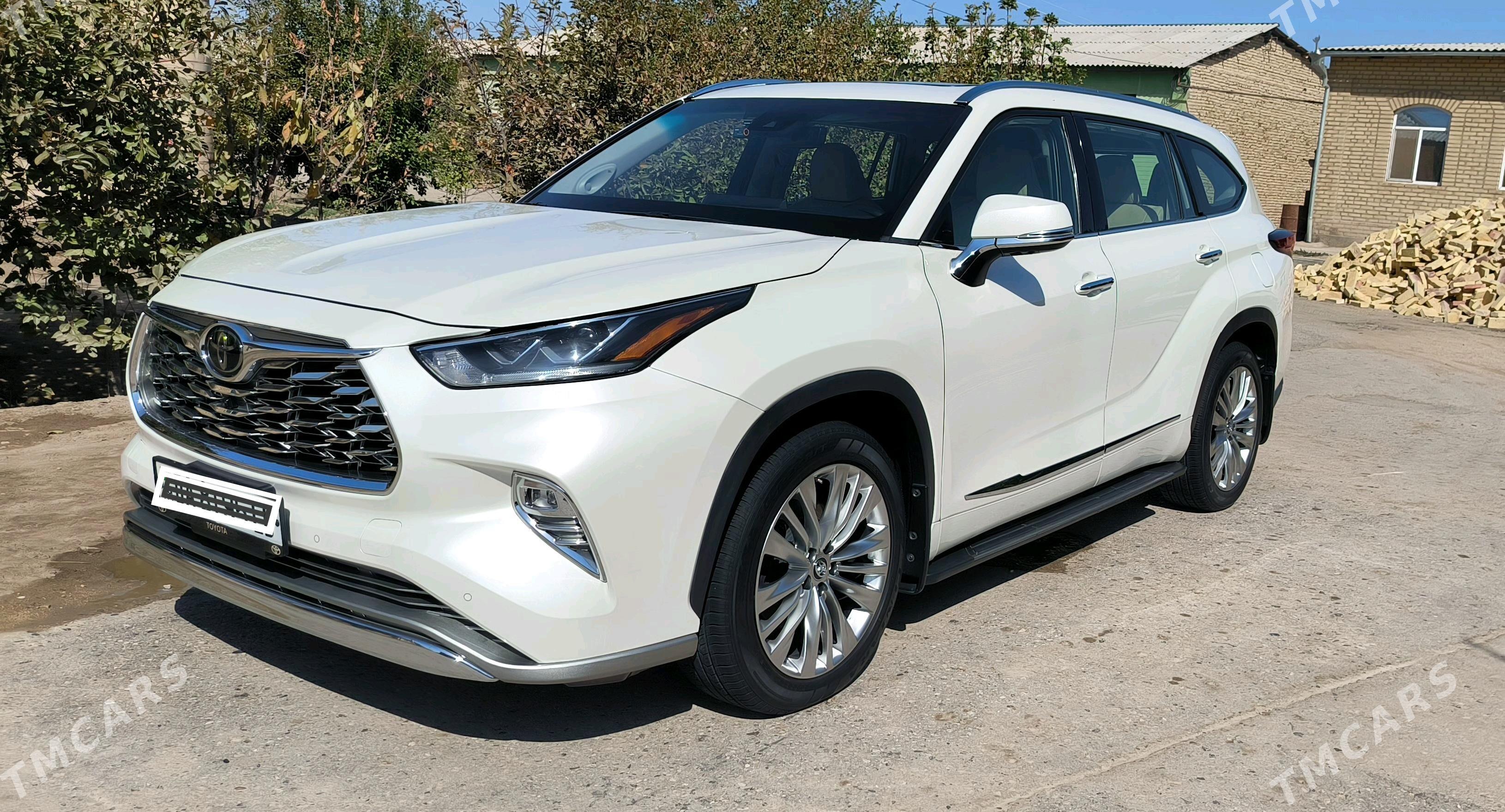 Toyota Highlander 2021 - 680 000 TMT - Сакар - img 3