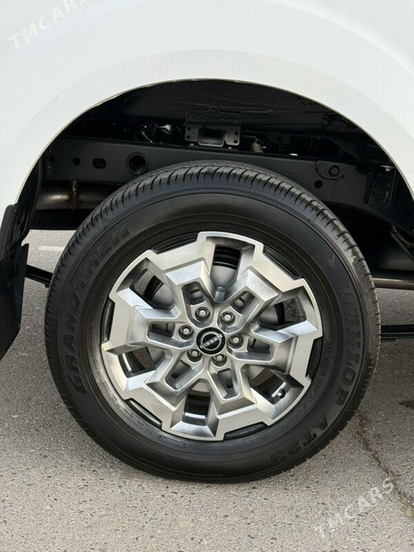 Nissan Navara 2024 - 432 000 TMT - Ашхабад - img 6